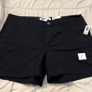 Old Navy Women's Classic Black Bermudas